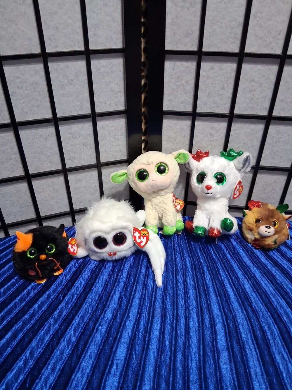 TY Beanie Boo Plush Pack — White, Cream, Black, Brown & Green Accents